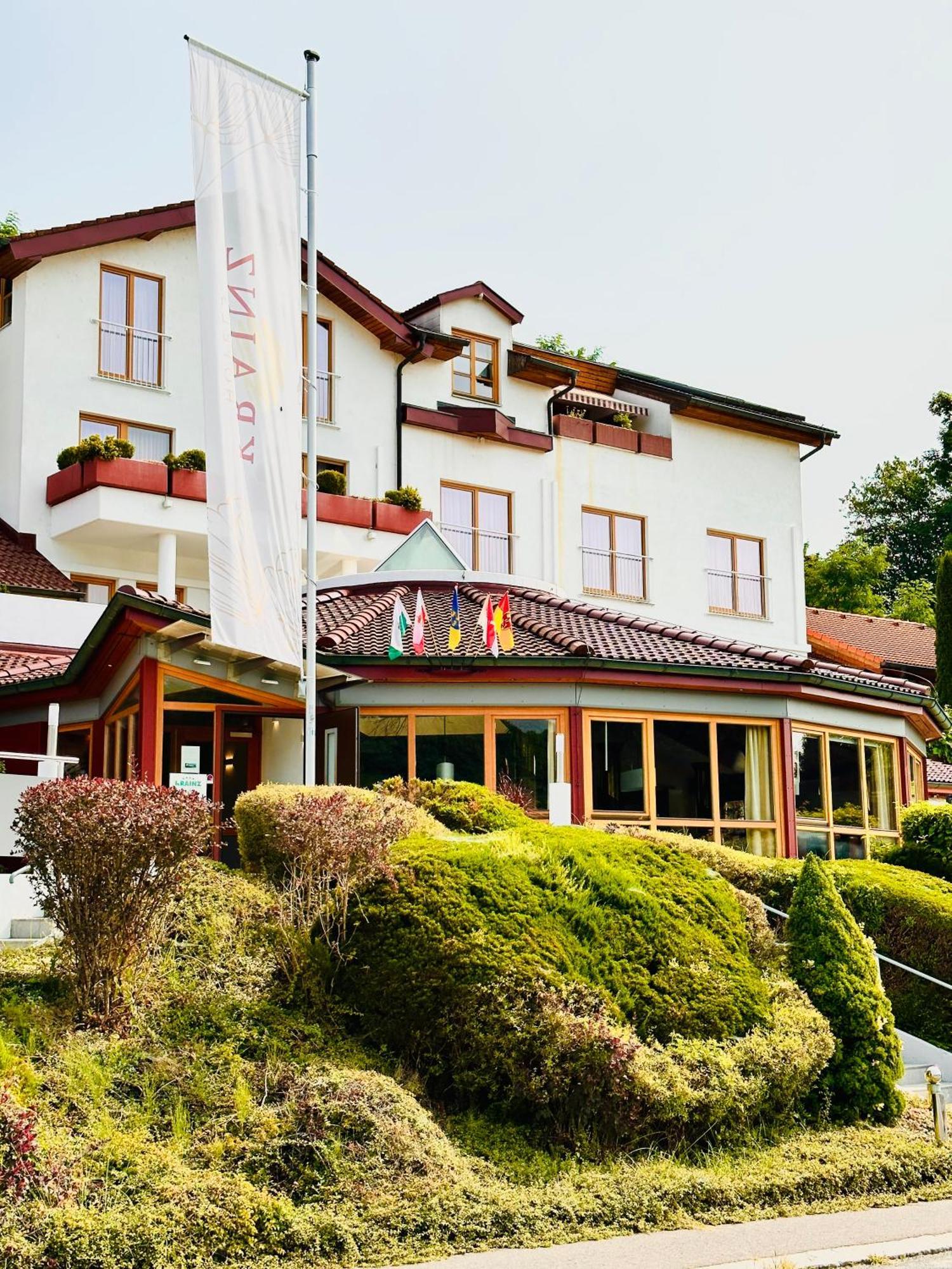 Vitalhotel Krainz ลอยแพร์ดอร์ฟ เบ เฟิร์สเทนเฟลด์ ภายนอก รูปภาพ