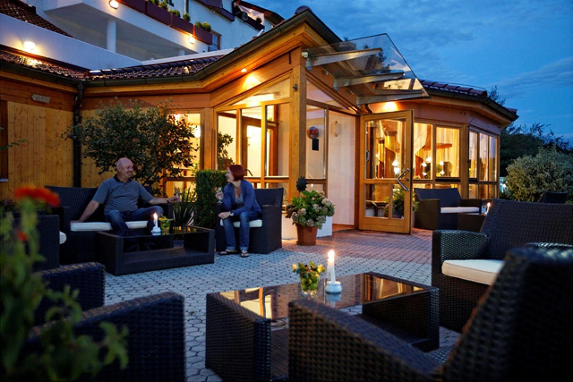 Vitalhotel Krainz ลอยแพร์ดอร์ฟ เบ เฟิร์สเทนเฟลด์ ภายนอก รูปภาพ