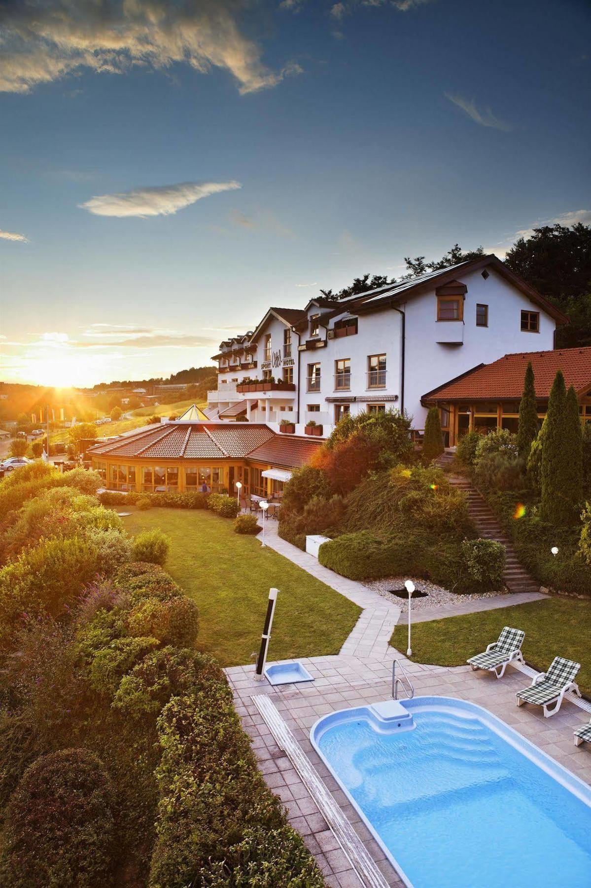 Vitalhotel Krainz ลอยแพร์ดอร์ฟ เบ เฟิร์สเทนเฟลด์ ภายนอก รูปภาพ